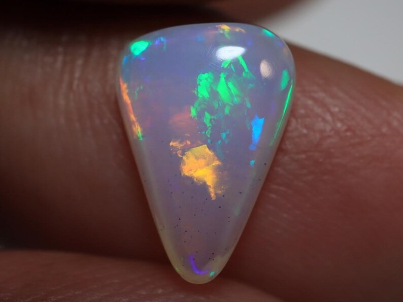 1.65 Ct. Welo Crystal Polished Opal TOG-1029