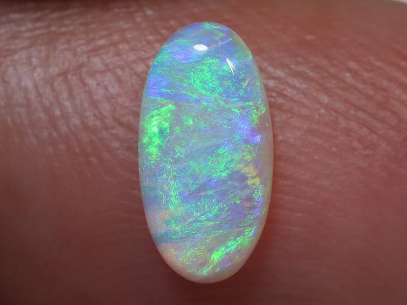 0.55 Ct. Lightning Ridge Crystal Opal TOG-980