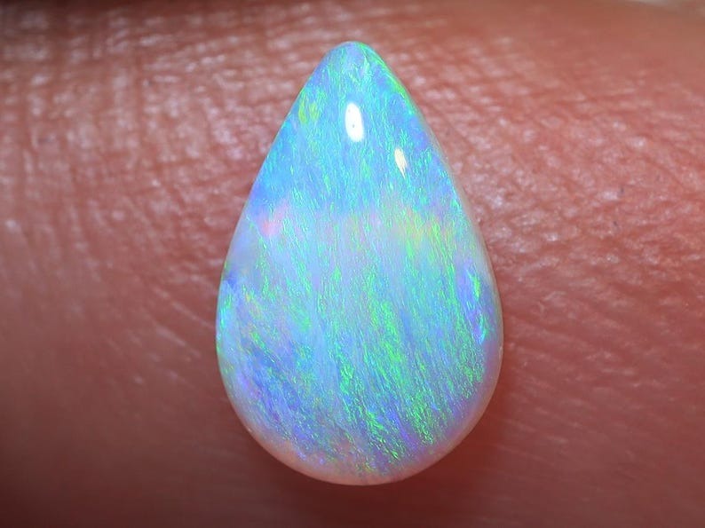 0.40 Ct. Lightning Ridge Crystal Opal TOG-977