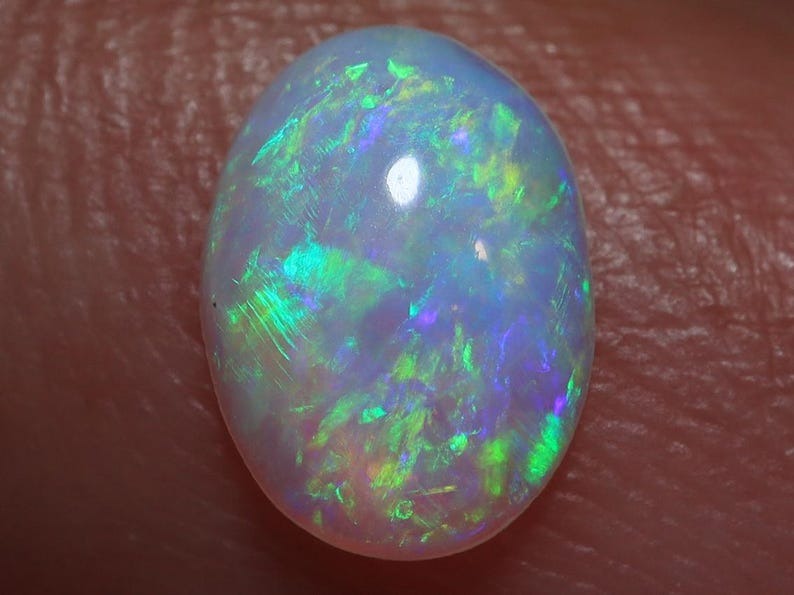 0.55 Ct. Lightning Ridge Crystal Opal TOG- 844