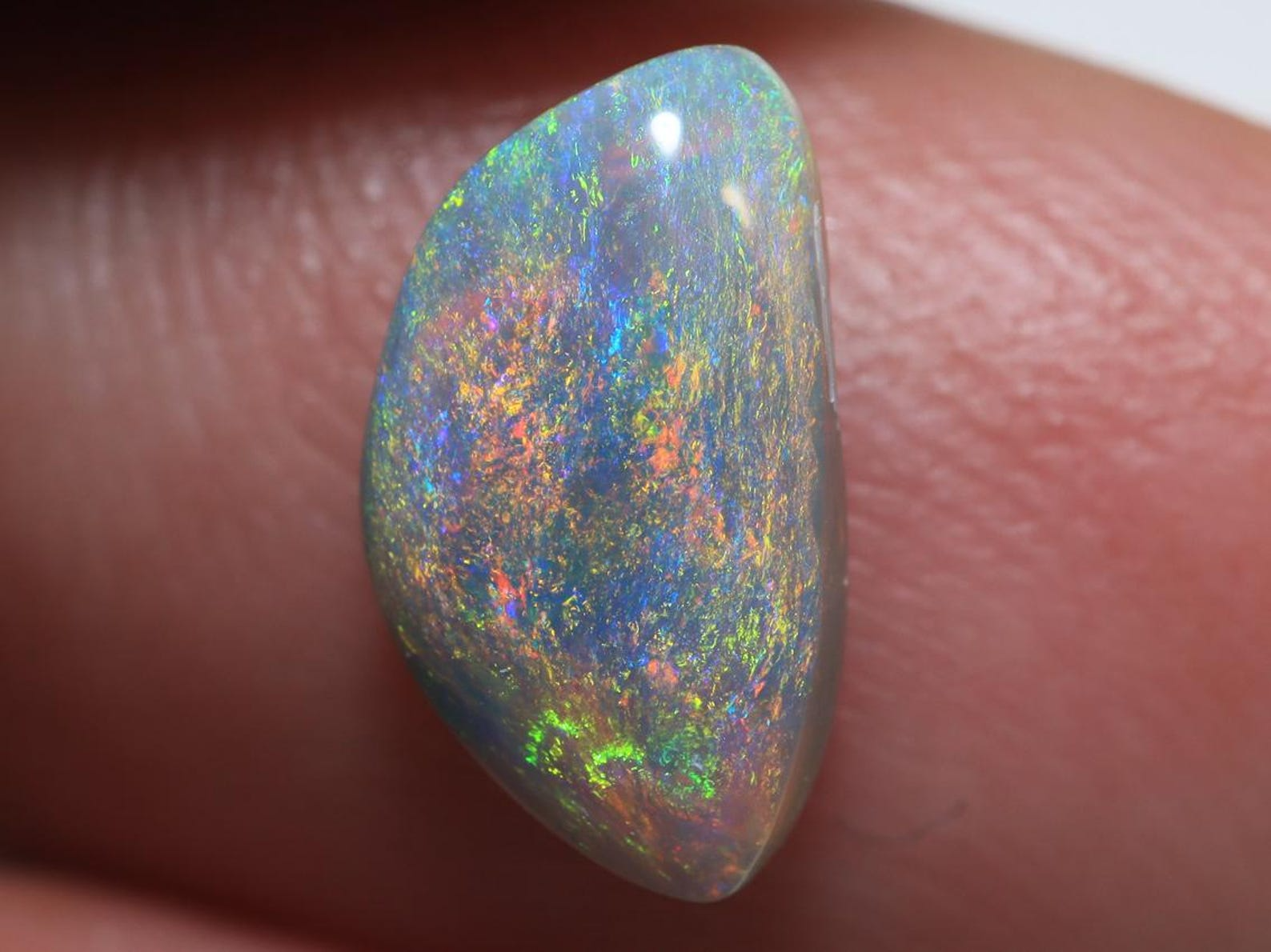 1.15 Ct. Lightning Ridge Black Opal TOG-804