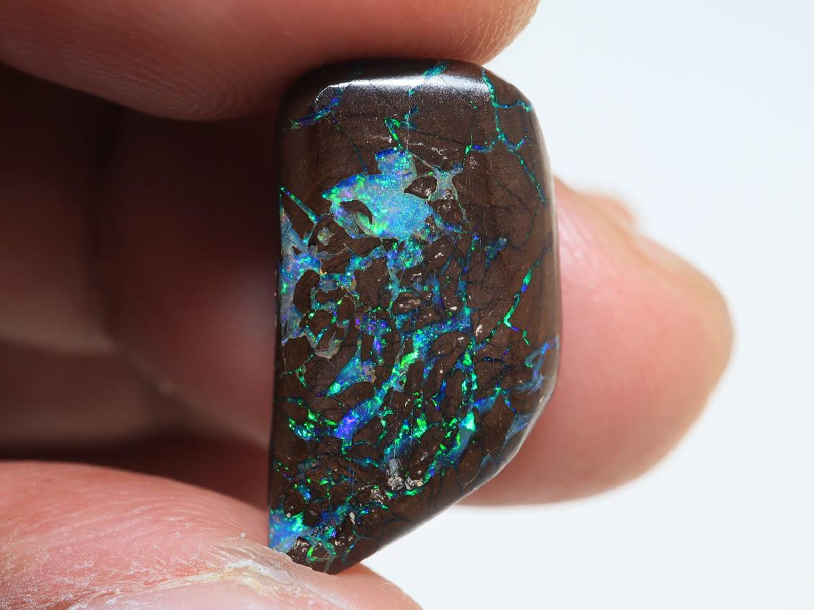 15.50 Ct. Boulder Polished Opal TOG-1817