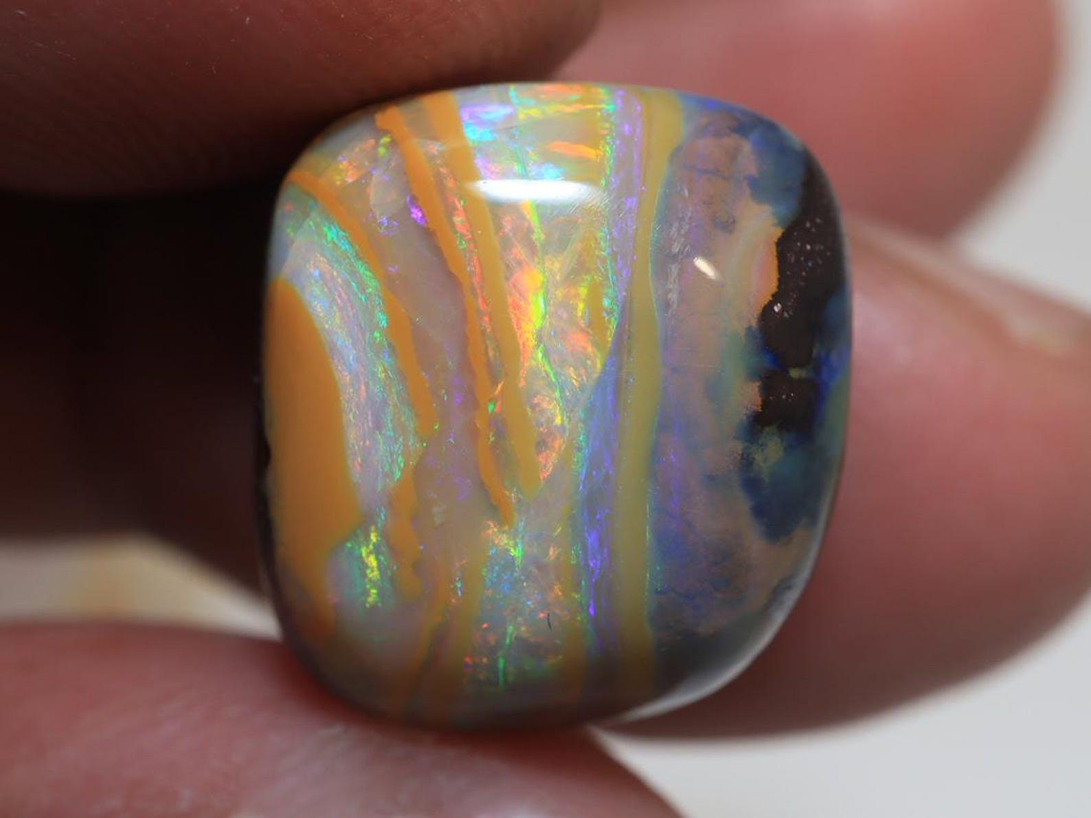 19.20 Ct. Boulder Polished Opal TOG-2054