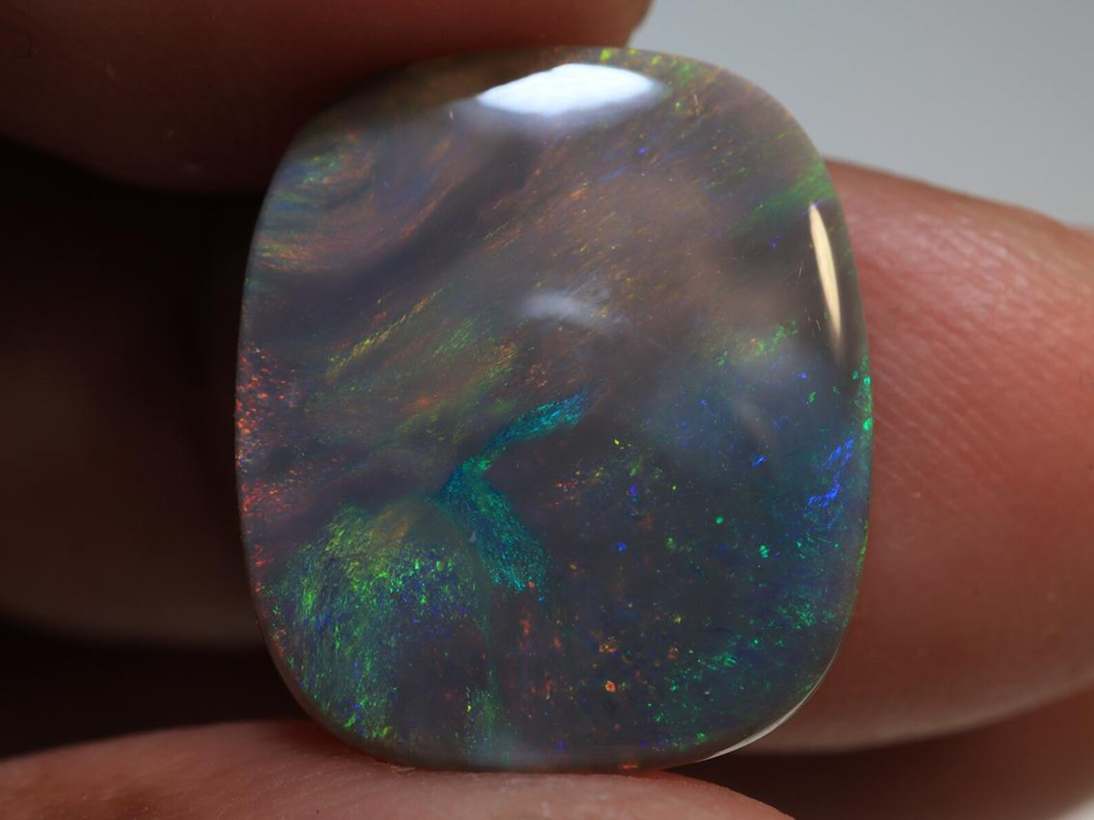 7.45 Ct Lightning Ridge Dark Opal TOG-1974