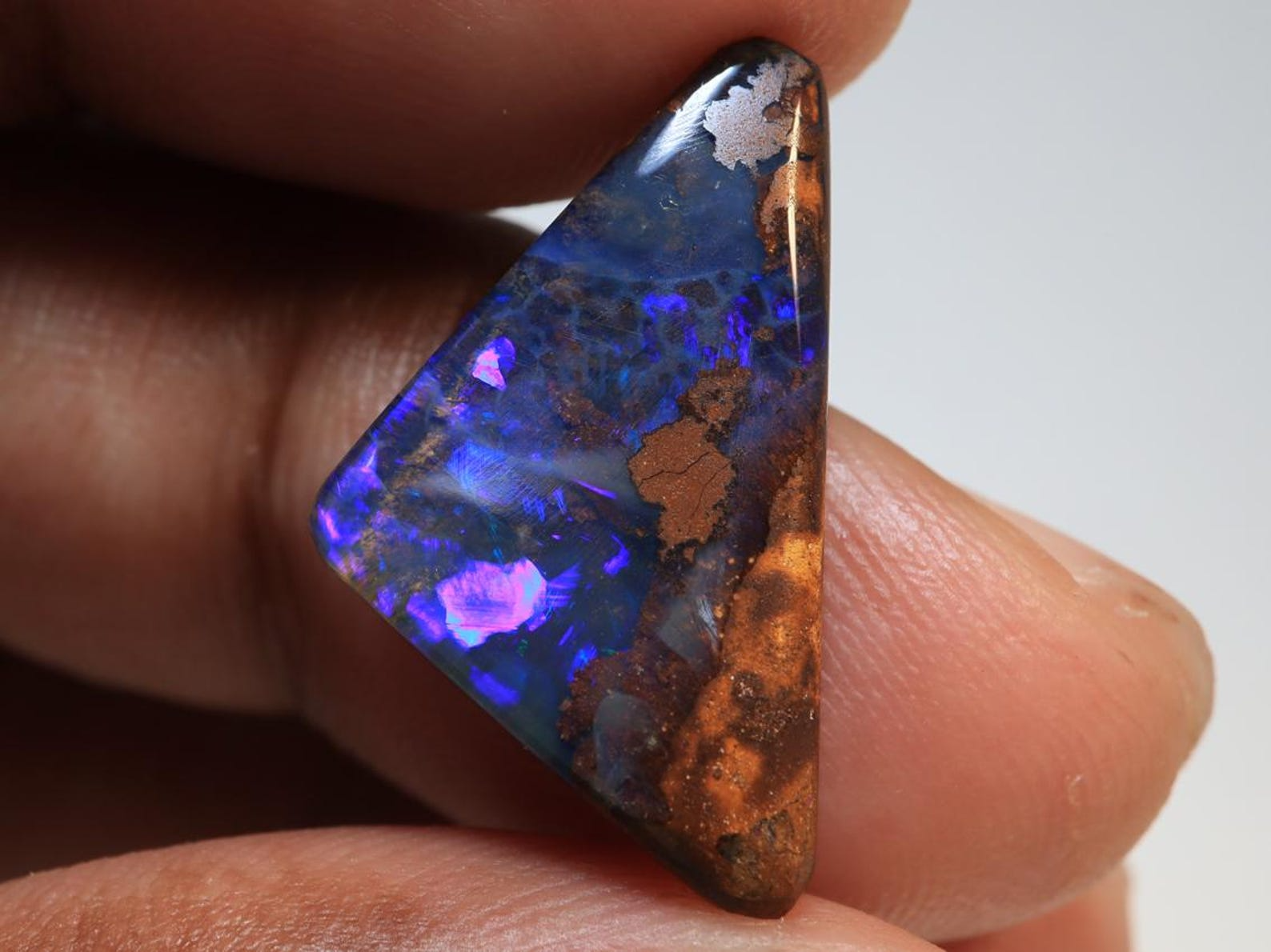 9.80 Ct. Boulder Polished Opal TOG- 1955