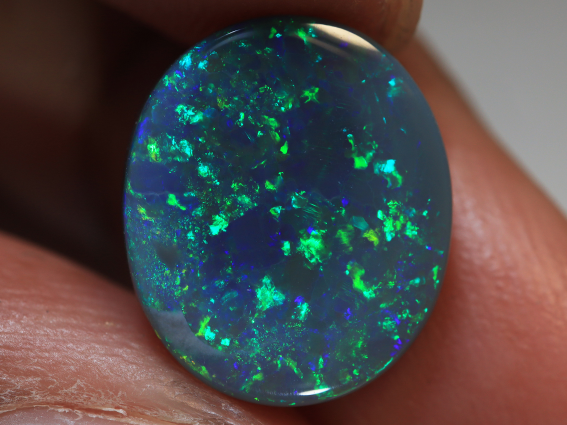 4.35 Ct. Lightning Ridge Black Opal TOG-1126