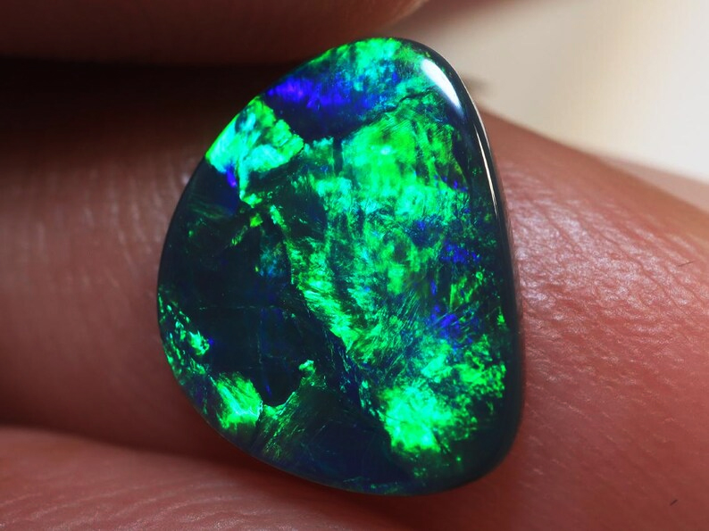 N3 1.10 Ct. Lightning Ridge Black Opal TOG-773
