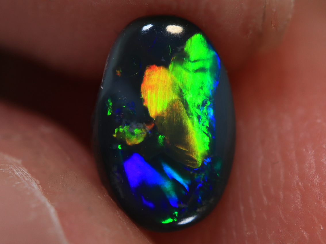 0.40 Ct. (SOLD) Lightning Ridge Black Opal TOG-1227